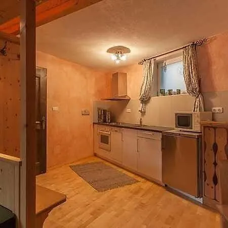 Enthofer Apartmán *